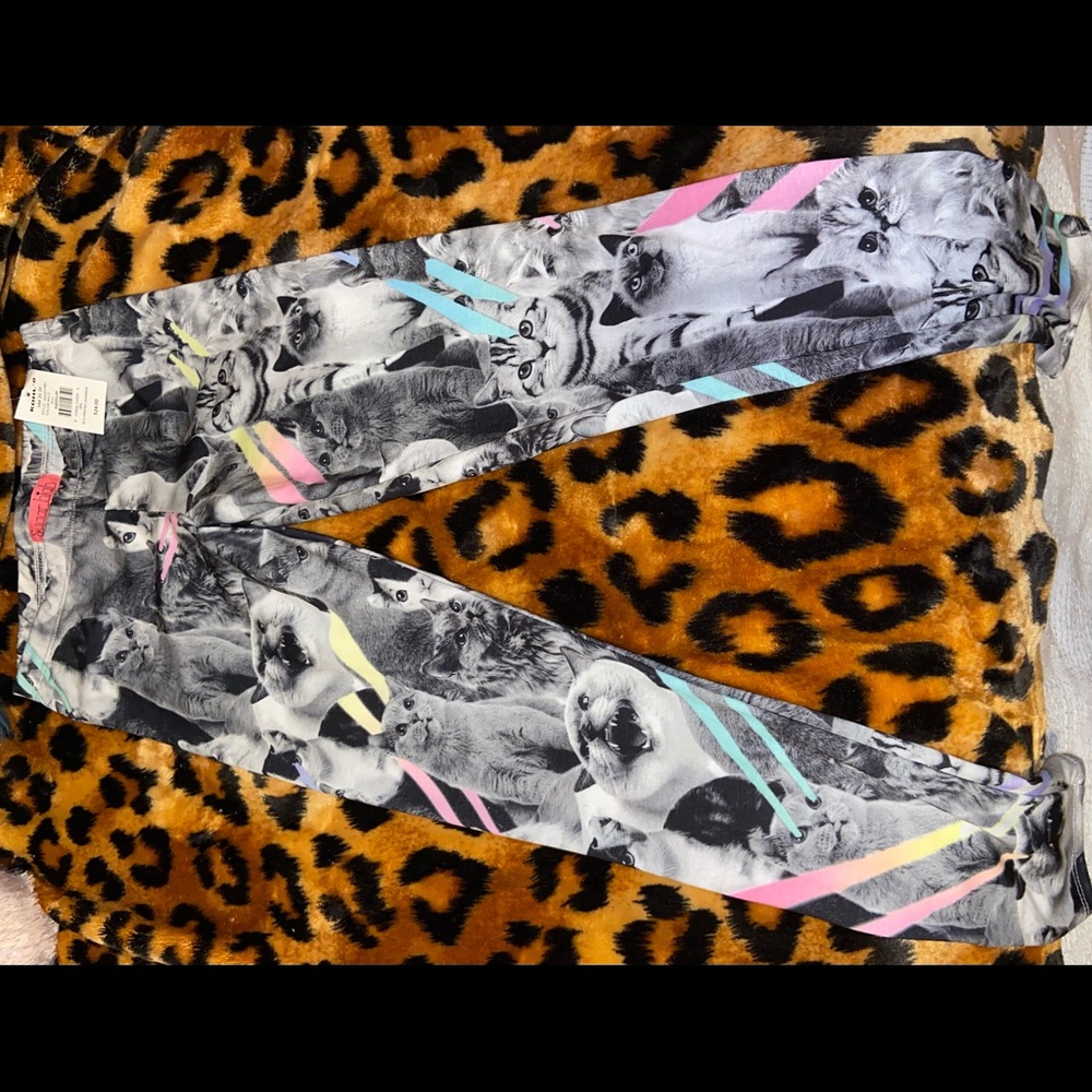 Sugar High (Kohl’s) Cat Leggings
